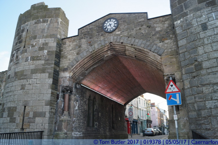 Photo ID: 019378, Entering the gate, Caernarfon, Wales