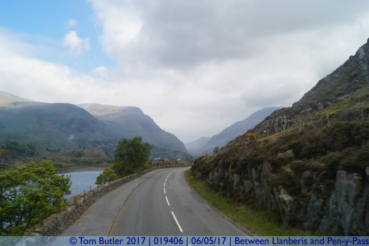 Photo ID: 019406, Road to the pass, Between Llanberis and Pen-y-Pass, Wales