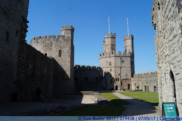 Photo ID: 019438, Inside the castle, Caernarfon, Wales