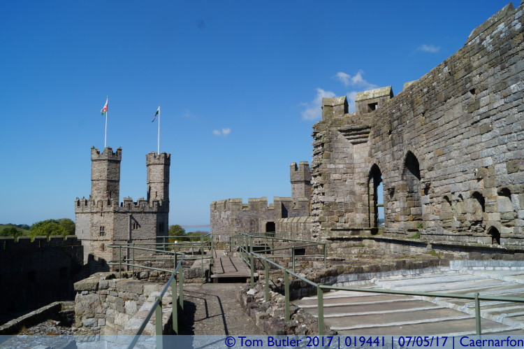 Photo ID: 019441, Castle Walls, Caernarfon, Wales