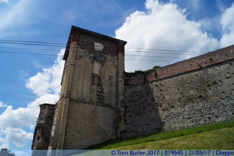 Photo ID: 019545, Towers and walls, Dieppe, France