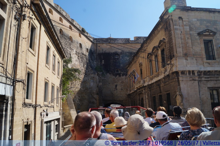 Photo ID: 019568, Heading for the tunnel, Valletta, Malta