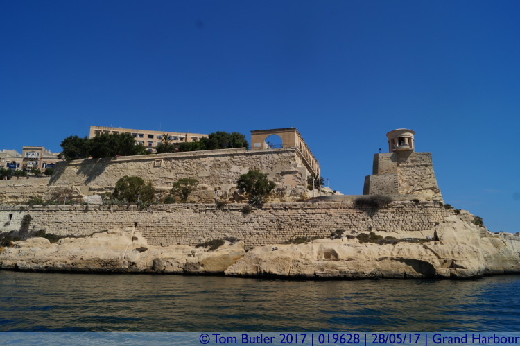 Photo ID: 019628, Lower Barrakka Gardens, Grand Harbour, Malta