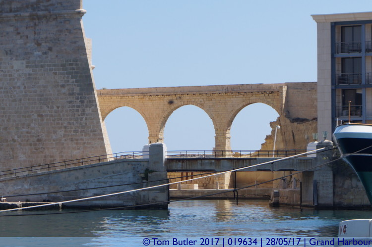 Photo ID: 019634, Bridge to Fort Saint Angelo, Grand Harbour, Malta