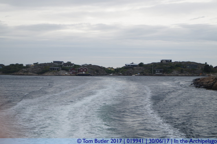 Photo ID: 019941, Leaving Sjumansholmen, In the Archipelago, Sweden
