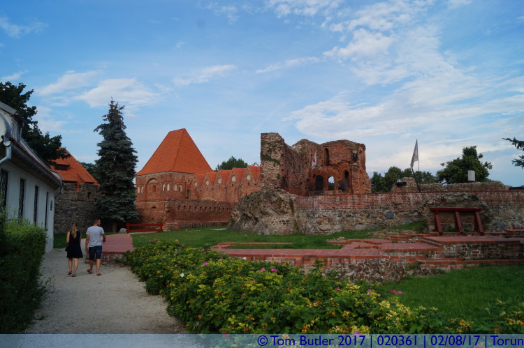 Photo ID: 020361, Castle ruins, Torun, Poland