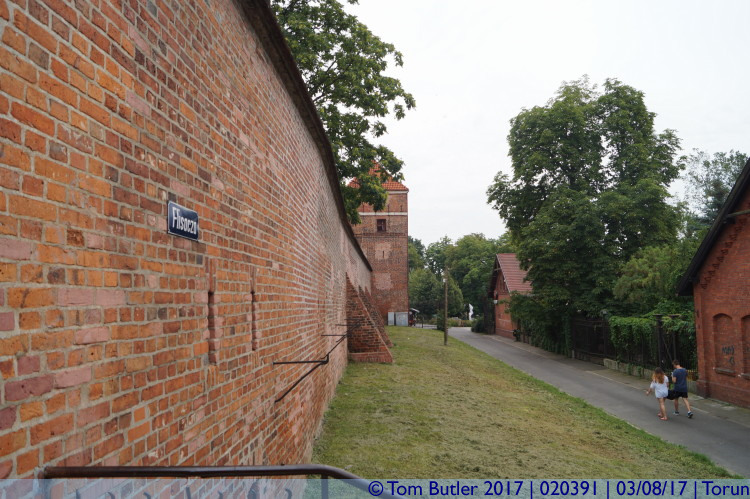 Photo ID: 020391, By the walls, Torun, Poland
