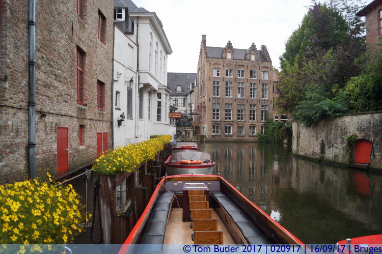 Photo ID: 020917, Canal cruises, Bruges, Belgium