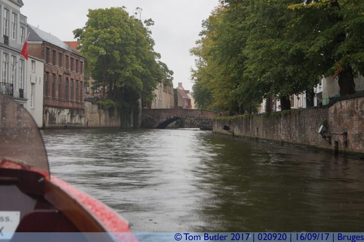 Photo ID: 020920, On the canal in the rain, Bruges, Belgium
