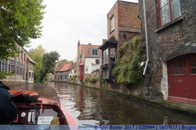 Photo ID: 020944, Returning through the canals, Bruges, Belgium