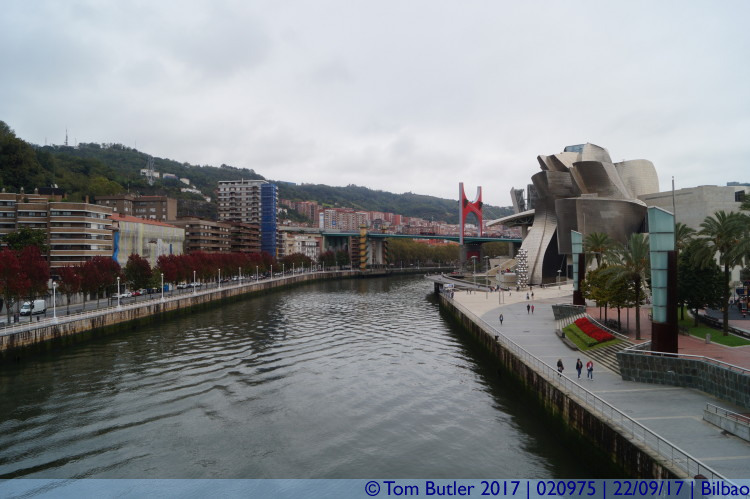 Photo ID: 020975, River and gallery, Bilbao, Spain