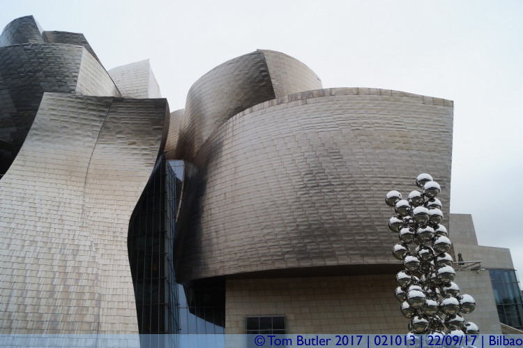 Photo ID: 021013, Around the Guggenheim, Bilbao, Spain