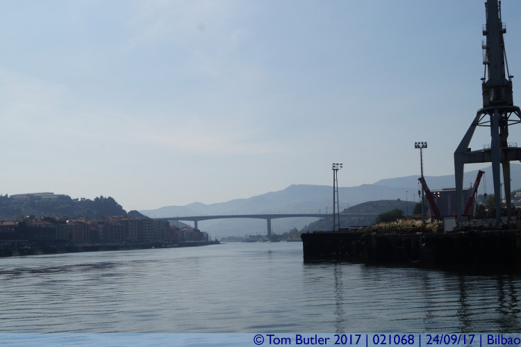 Photo ID: 021068, Heading upstream, Bilbao, Spain