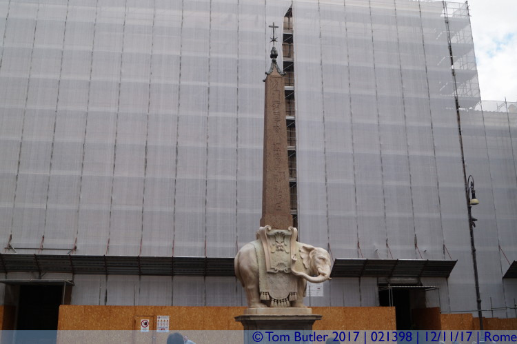 Photo ID: 021398, Obelisco della Minerva, Rome, Italy
