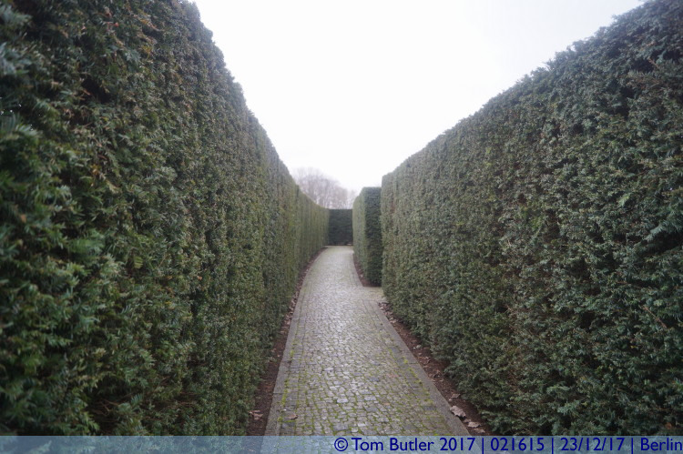 Photo ID: 021615, In the Maze, Berlin, Germany