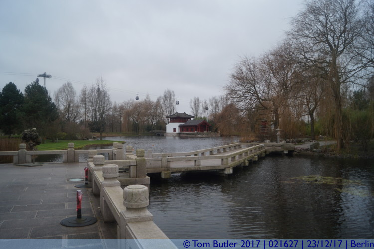 Photo ID: 021627, Chinese Garden and Cable Car, Berlin, Germany