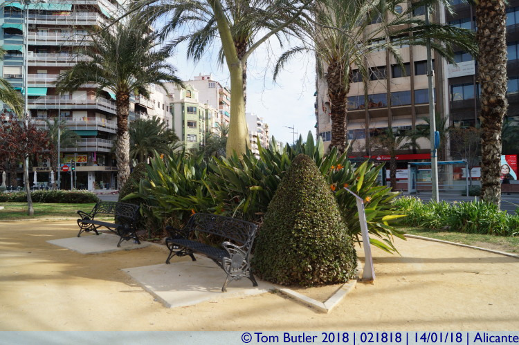 Photo ID: 021818, Gardens on a roundabout, Alicante, Spain