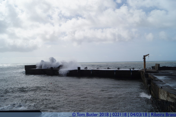 Photo ID: 022118, Rough seas, Ribeira Brava, Portugal