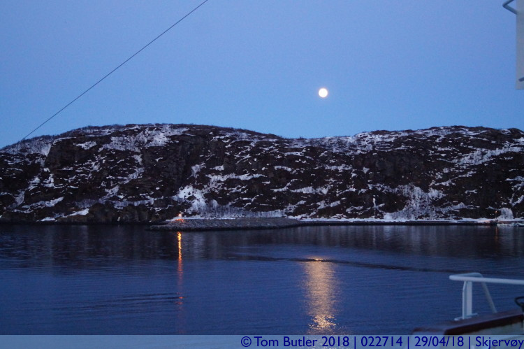 Photo ID: 022714, Hills and moon, Skjervy, Norway