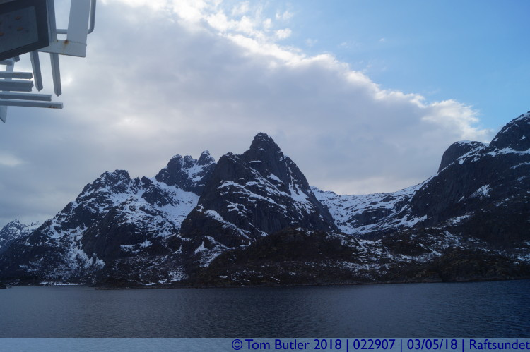 Photo ID: 022907, Mountains, Raftsundet, Norway