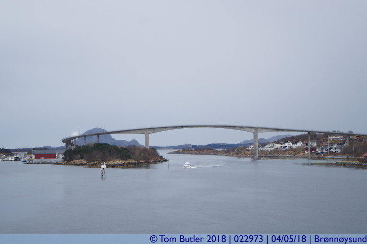 Photo ID: 022973, Heading for the bridge, Brnnysund, Norway