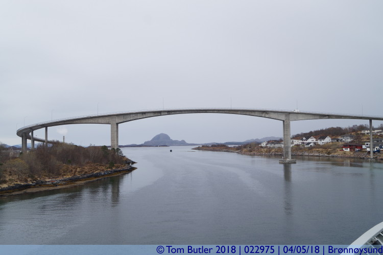 Photo ID: 022975, Under the bridge, Brnnysund, Norway
