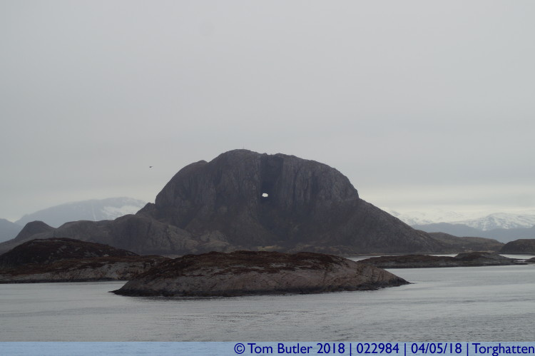 Photo ID: 022984, Mountain with hole, Torghatten, Norway
