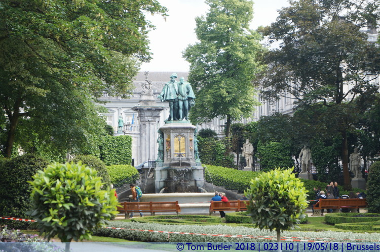 Photo ID: 023110, Statue of Counts Egmont and Hoorn, Brussels, Belgium