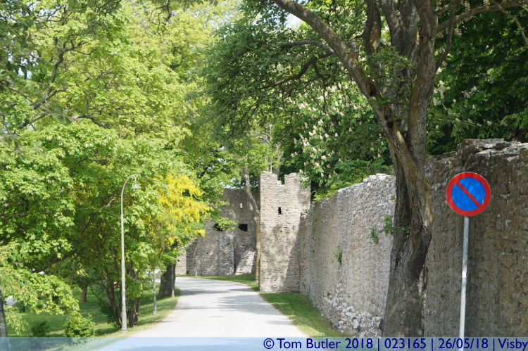 Photo ID: 023165, Looking along the walls, Visby, Sweden