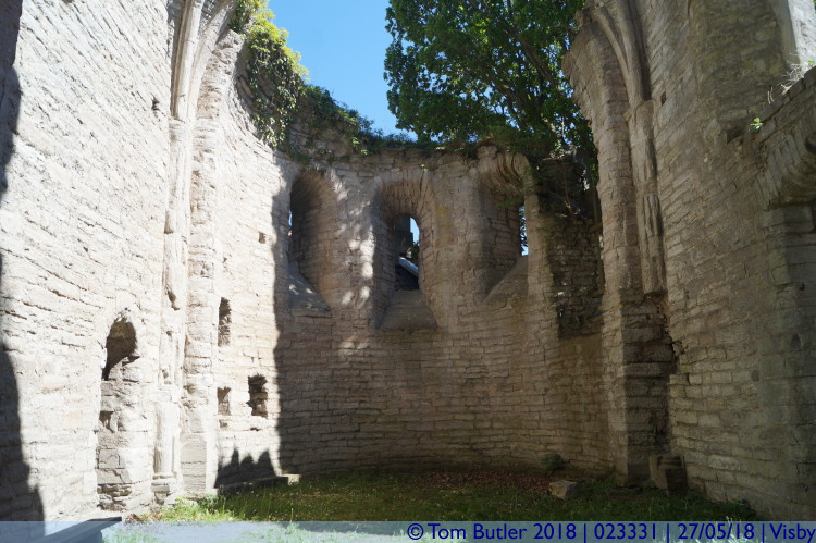 Photo ID: 023331, Inside the ruins, Visby, Sweden