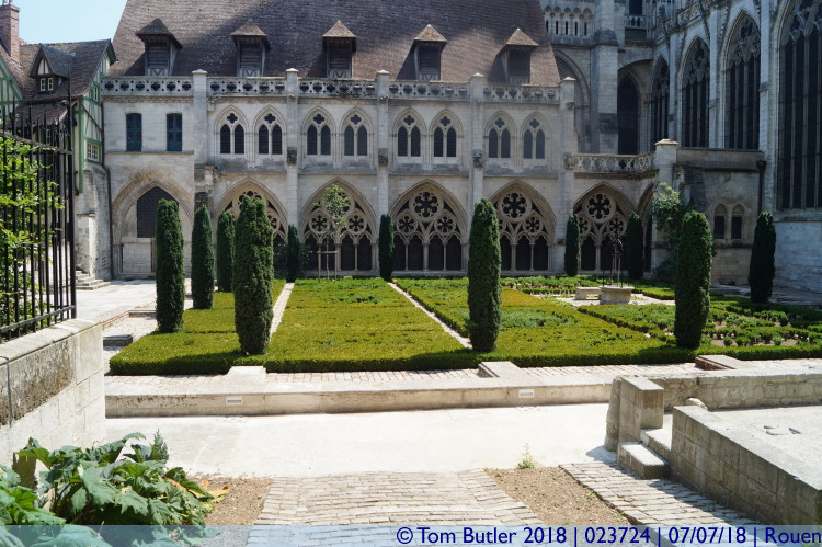 Photo ID: 023724, Cathedral gardens, Rouen, France
