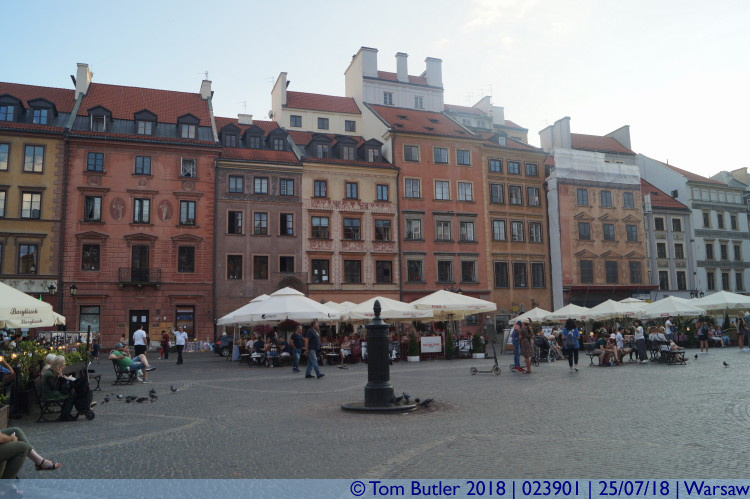 Photo ID: 023901, Old town square, Warsaw, Poland