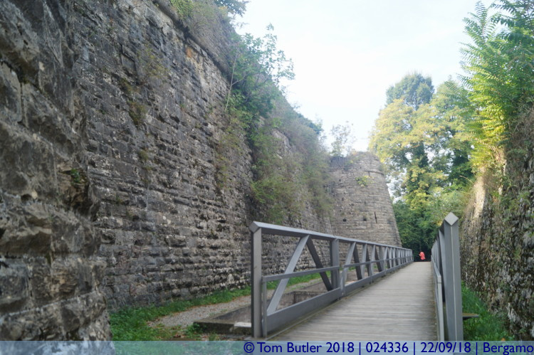 Photo ID: 024336, Under the walls, Bergamo, Italy