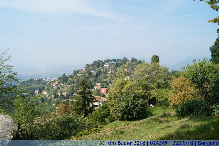 Photo ID: 024349, Foothills, Bergamo, Italy