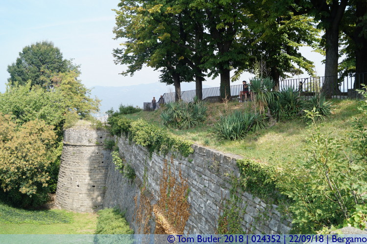Photo ID: 024352, Castle walls, Bergamo, Italy