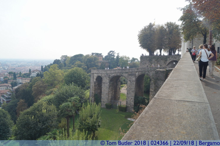 Photo ID: 024366, City walls, Bergamo, Italy