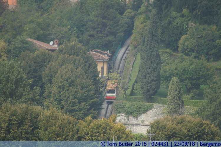 Photo ID: 024431, Going up, Bergamo, Italy