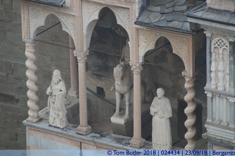 Photo ID: 024434, Statues above Santa Maria Maggiore, Bergamo, Italy