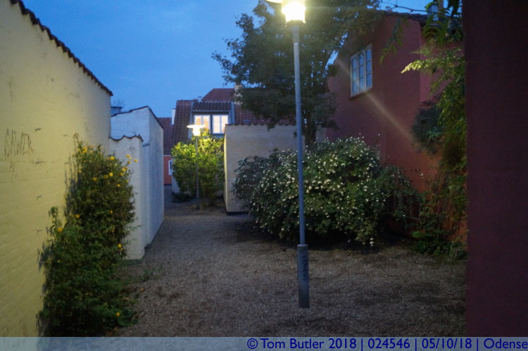 Photo ID: 024546, Passageways behind the houses, Odense, Denmark