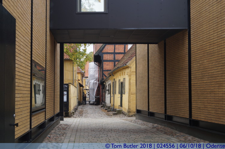 Photo ID: 024556, 17th century buildings of the Mntergrden, Odense, Denmark