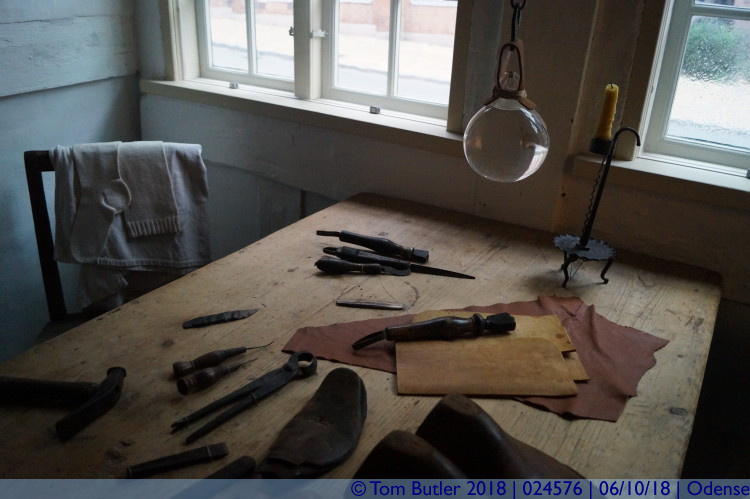 Photo ID: 024576, Cobbling tools, Odense, Denmark