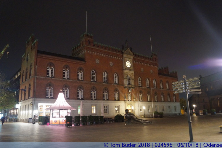 Photo ID: 024596, City hall at night, Odense, Denmark