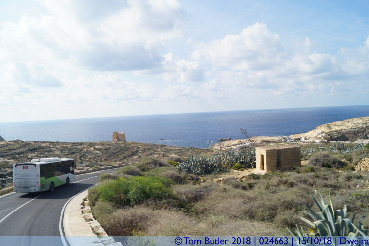 Photo ID: 024663, Descending to the bay, Dwejra, Malta