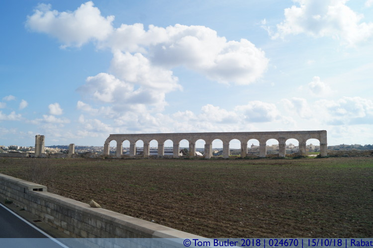 Photo ID: 024670, The Victoria Aqueduct, Rabat, Malta