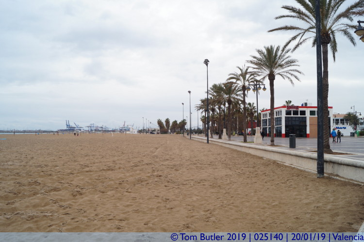 Photo ID: 025140, On the beach, Valencia, Spain