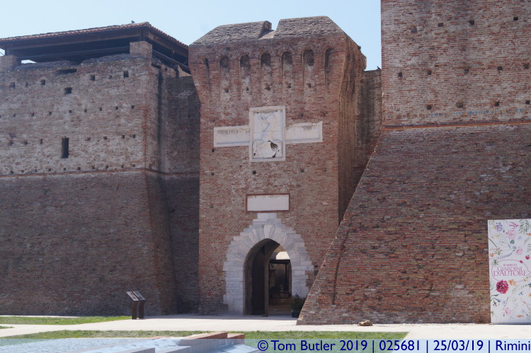Photo ID: 025681, Entrance to the castle, Rimini, Italy