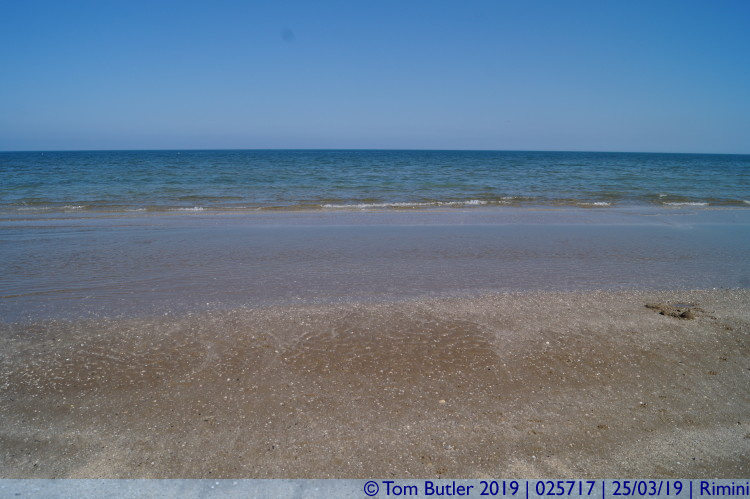 Photo ID: 025717, Sun sea and sand, Rimini, Italy