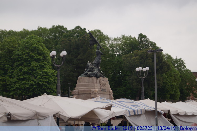 Photo ID: 025725, Monumento ai caduti del VIII Agosto 1848, Bologna, Italy