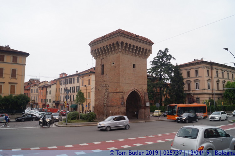 Photo ID: 025737, Porta Castiglione, Bologna, Italy