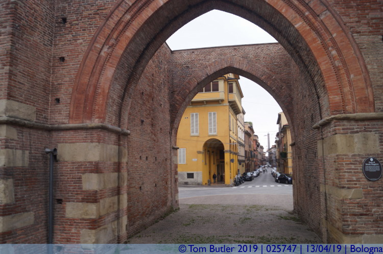Photo ID: 025747, Looking through San Vitale Gate, Bologna, Italy